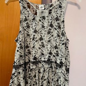 Beautiful Cabi top. Two parts. Never worn. Size M